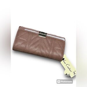Jolene Couture NWT Mauve Vegan leather multi purpose wallet! 3compartments